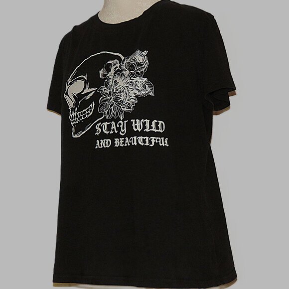 Shein Women's Stay Wild and Beautiful Short Sleeve T-Shirt Size XL (C229) - Picture 4 of 5